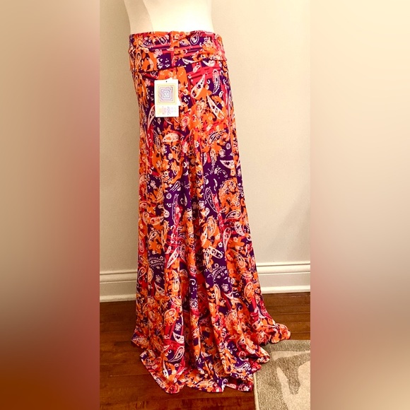 LuLaRoe Orange Pink Purple Paisley SZ M Bohemian Hippie Festival Maxi Skirt - Picture 7 of 10